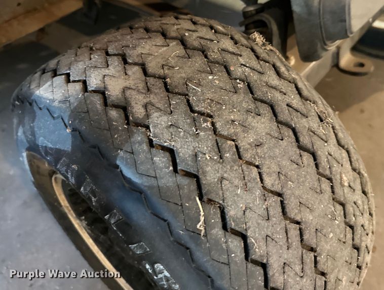 image for item DG4354 (4) EZ-GO golf carts