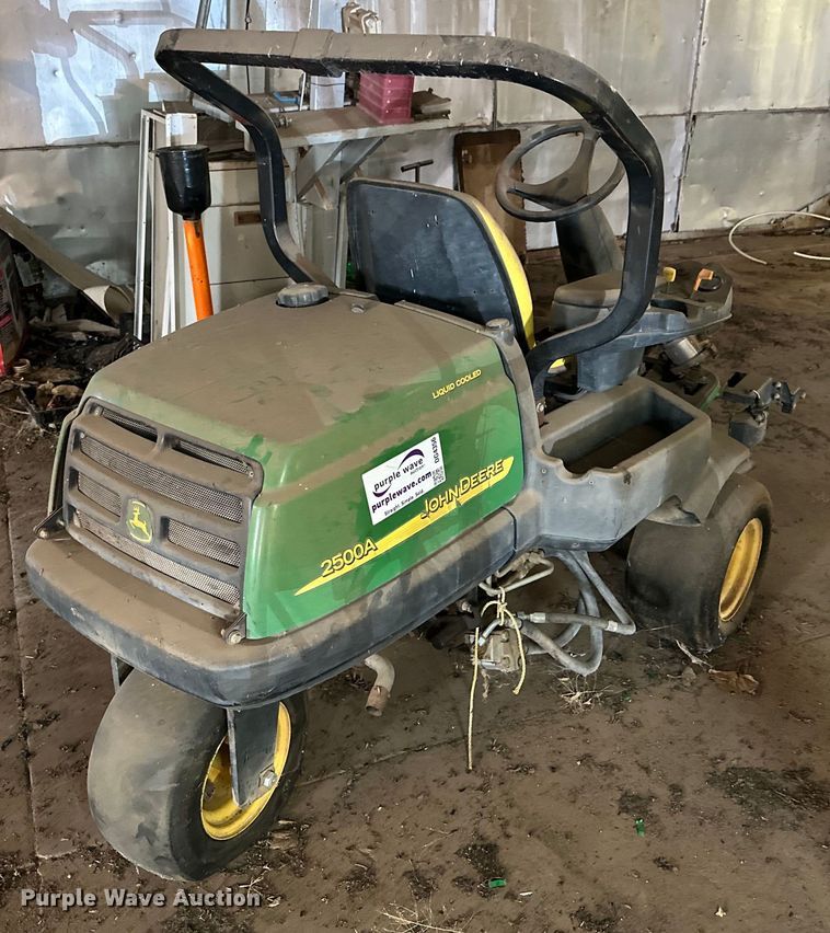 image for item DG4356 John Deere 2500A reel mower