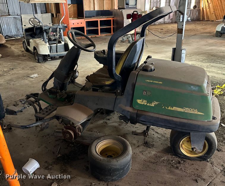 image for item DG4356 John Deere 2500A reel mower