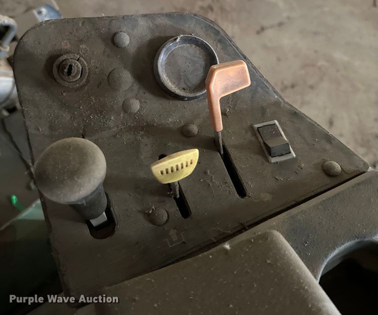 image for item DG4356 John Deere 2500A reel mower