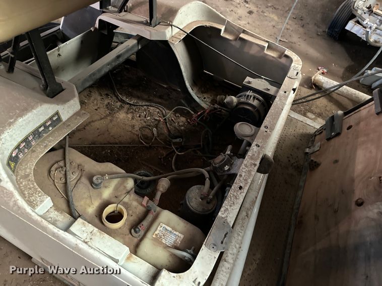 image for item DG4357 (4) EZ-GO golf carts 