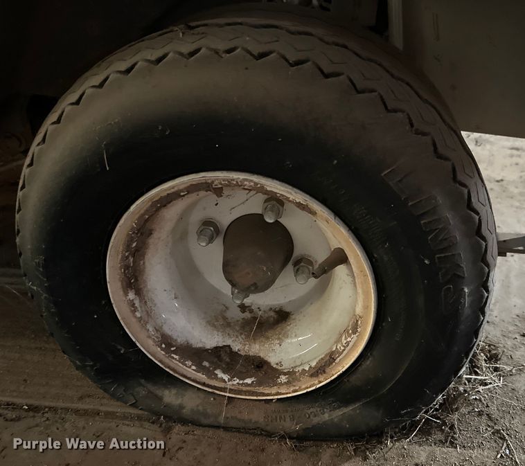 image for item DG4357 (4) EZ-GO golf carts 