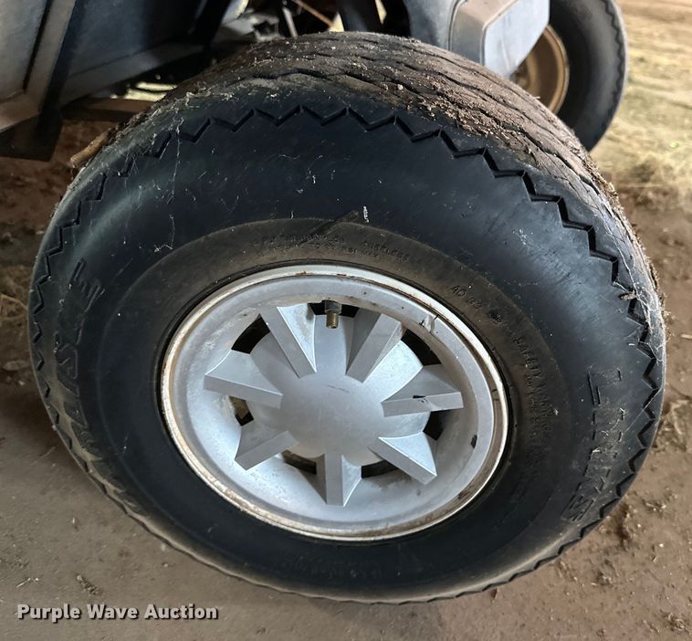 image for item DG4357 (4) EZ-GO golf carts 