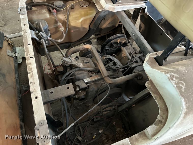 image for item DG4358 (4) EZ-GO golf carts