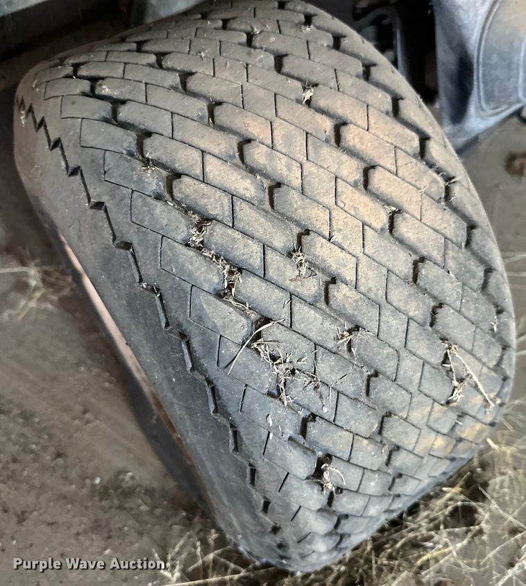 image for item DG4358 (4) EZ-GO golf carts