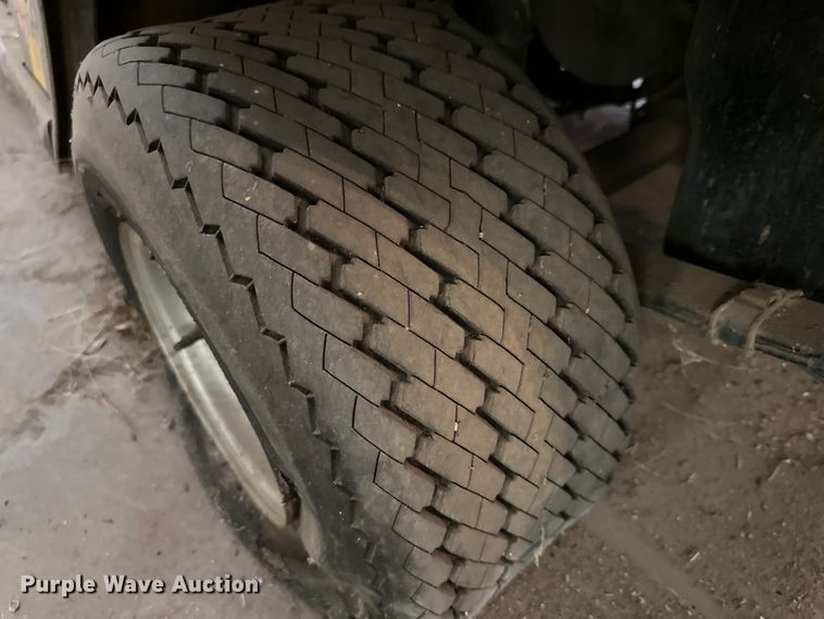 image for item DG4358 (4) EZ-GO golf carts