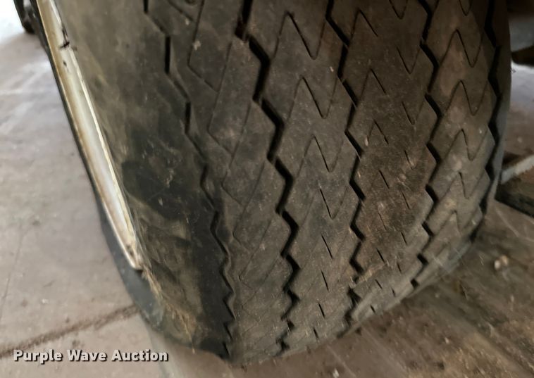 image for item DG4358 (4) EZ-GO golf carts