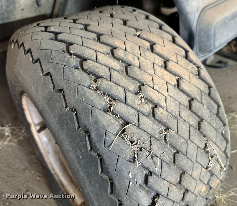 image for item DG4358 (4) EZ-GO golf carts