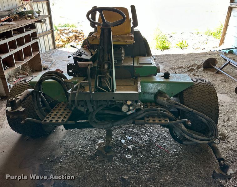 image for item DG4359 John Deere 3235B reel mower