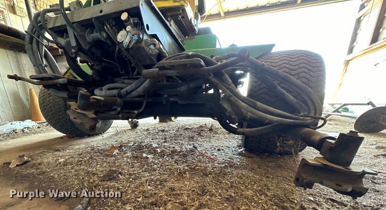 image for item DG4359 John Deere 3235B reel mower