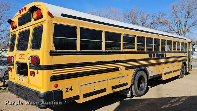 image for item DM1581 2000 Bluebird TC2000 school bus