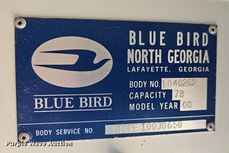 image for item DM1581 2000 Bluebird TC2000 school bus