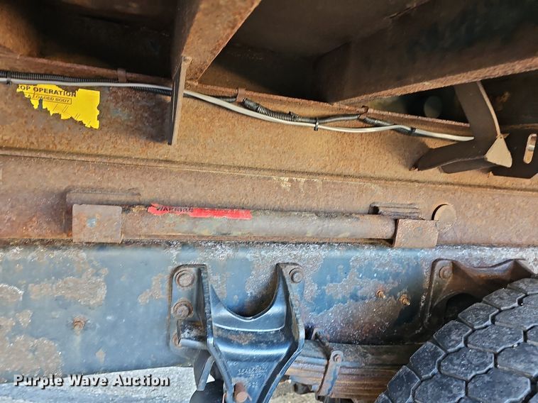 image for item DM1586 2010 International  WorkStar 7300 dump truck