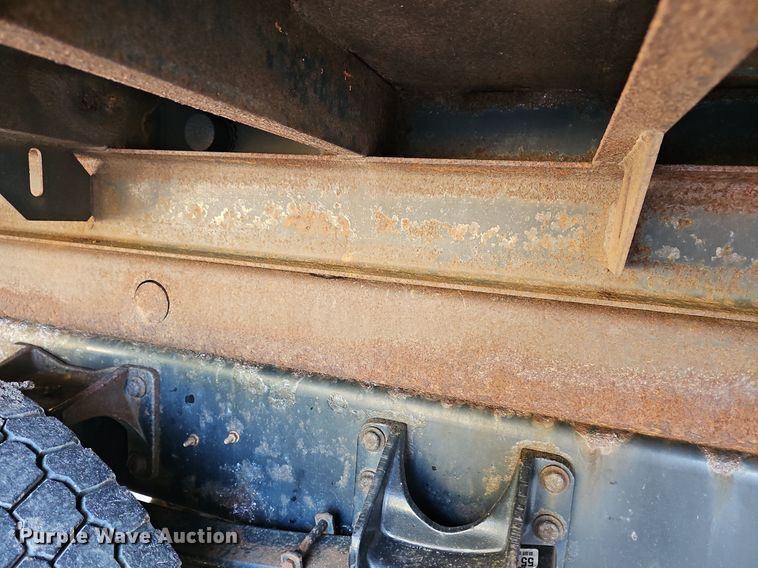 image for item DM1586 2010 International  WorkStar 7300 dump truck