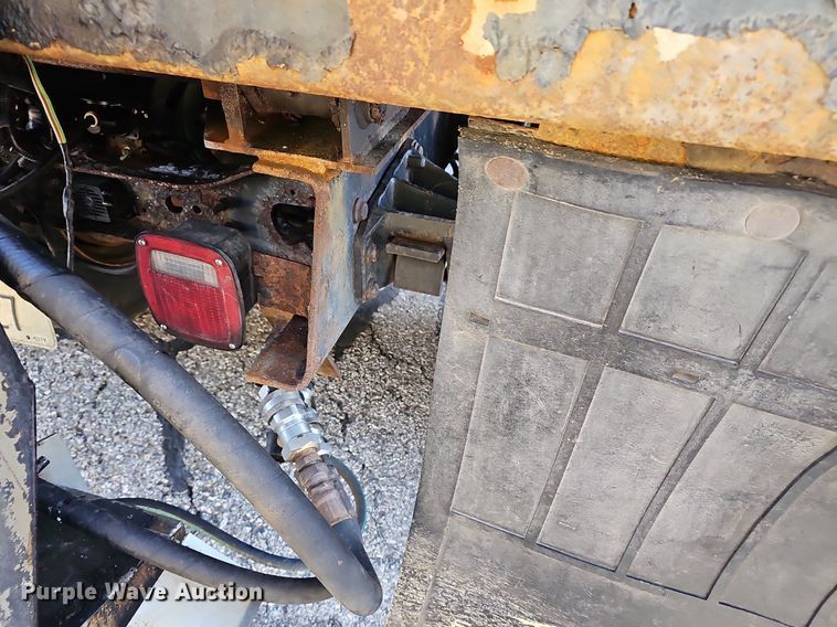 image for item DM1586 2010 International  WorkStar 7300 dump truck