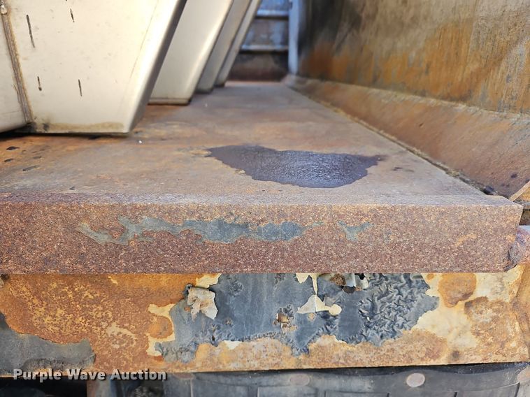 image for item DM1586 2010 International  WorkStar 7300 dump truck