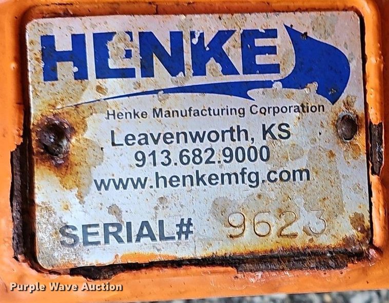 image for item DM1586 2010 International  WorkStar 7300 dump truck