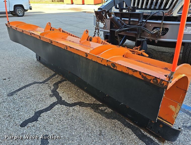 image for item DM1586 2010 International  WorkStar 7300 dump truck