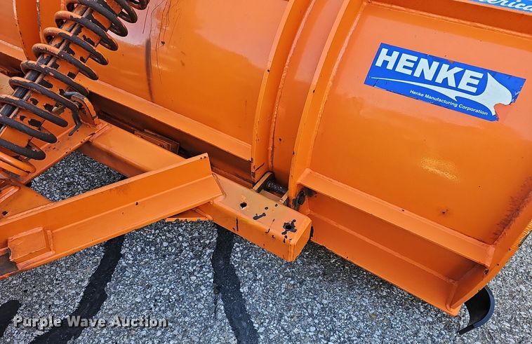 image for item DM1586 2010 International  WorkStar 7300 dump truck