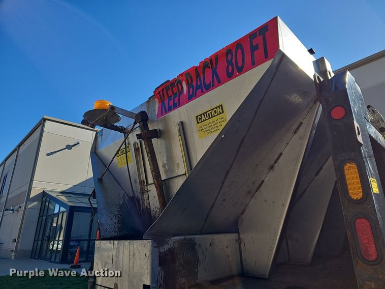 image for item DM1586 2010 International  WorkStar 7300 dump truck