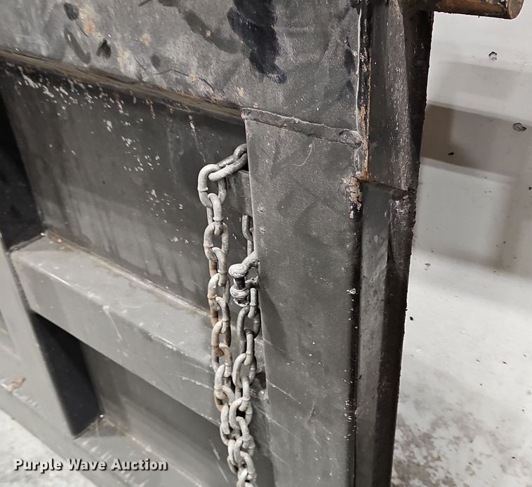 image for item DM1586 2010 International  WorkStar 7300 dump truck