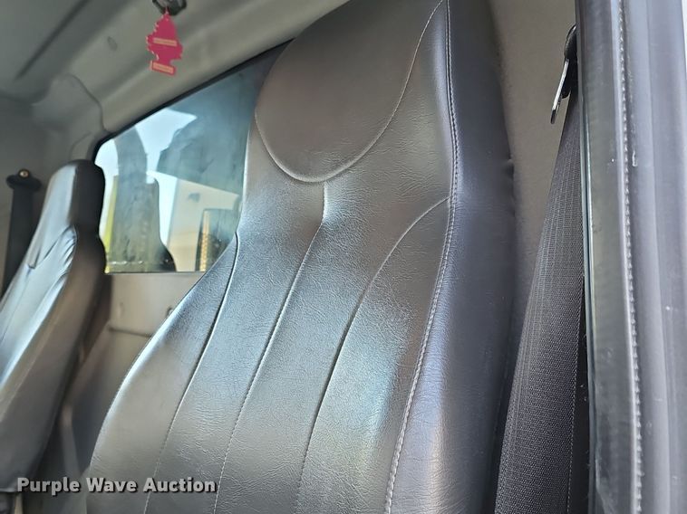 image for item DM1586 2010 International  WorkStar 7300 dump truck