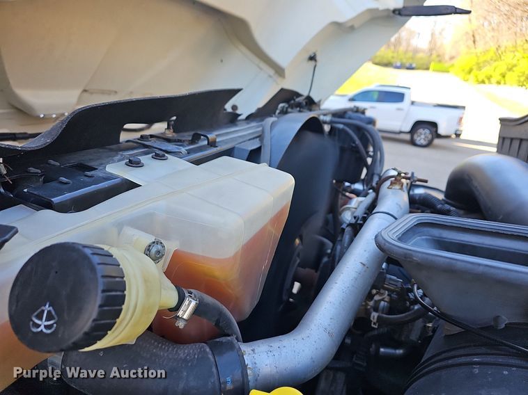 image for item DM1586 2010 International  WorkStar 7300 dump truck