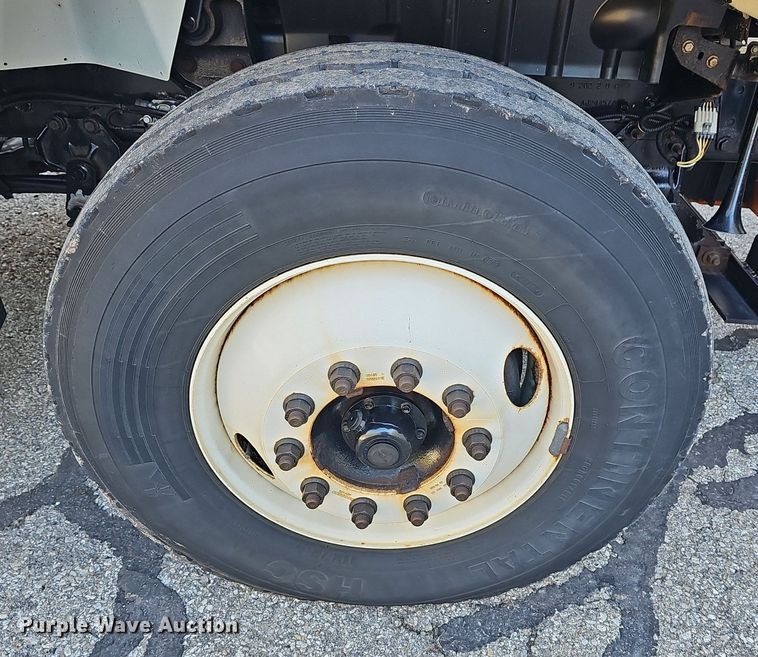 image for item DM1586 2010 International  WorkStar 7300 dump truck