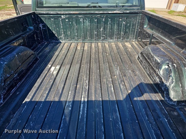 image for item DM1601 2006 Chevrolet Silverado 1500 Ext. Cab pickup truck