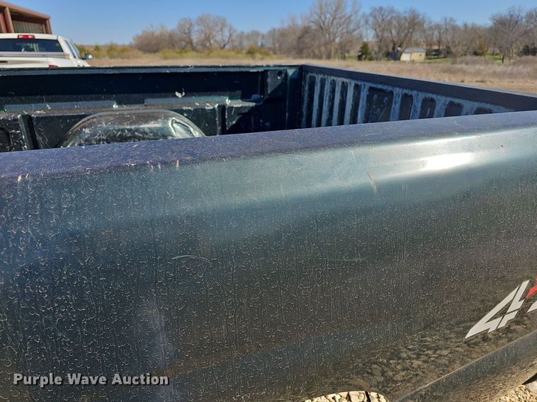 image for item DM1601 2006 Chevrolet Silverado 1500 Ext. Cab pickup truck