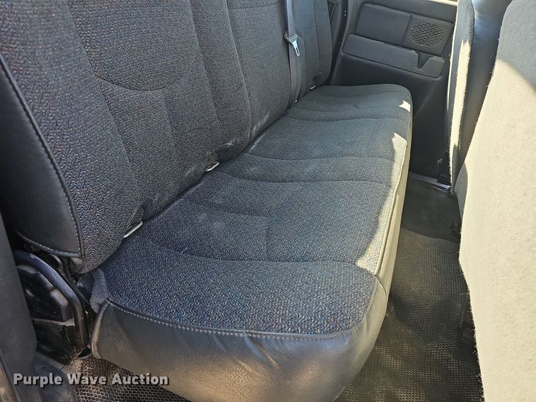 image for item DM1601 2006 Chevrolet Silverado 1500 Ext. Cab pickup truck