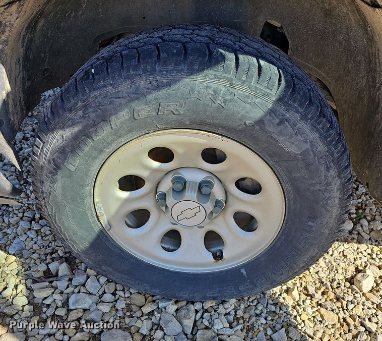 image for item DM1601 2006 Chevrolet Silverado 1500 Ext. Cab pickup truck