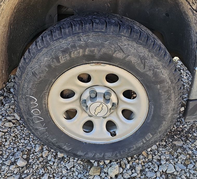 image for item DM1601 2006 Chevrolet Silverado 1500 Ext. Cab pickup truck