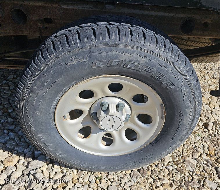 image for item DM1601 2006 Chevrolet Silverado 1500 Ext. Cab pickup truck