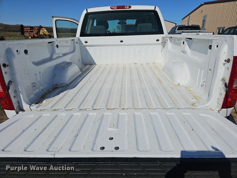 image for item DM1602 2009 Chevrolet Silverado 1500 Ext. Cab pickup truck