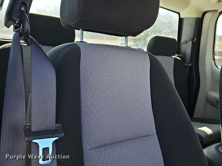 image for item DM1602 2009 Chevrolet Silverado 1500 Ext. Cab pickup truck