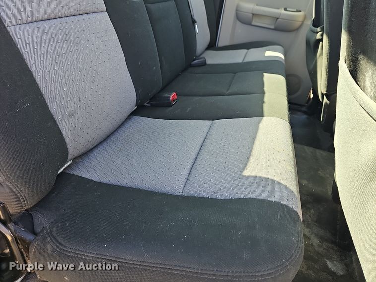 image for item DM1602 2009 Chevrolet Silverado 1500 Ext. Cab pickup truck