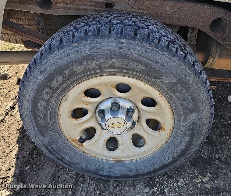 image for item DM1602 2009 Chevrolet Silverado 1500 Ext. Cab pickup truck