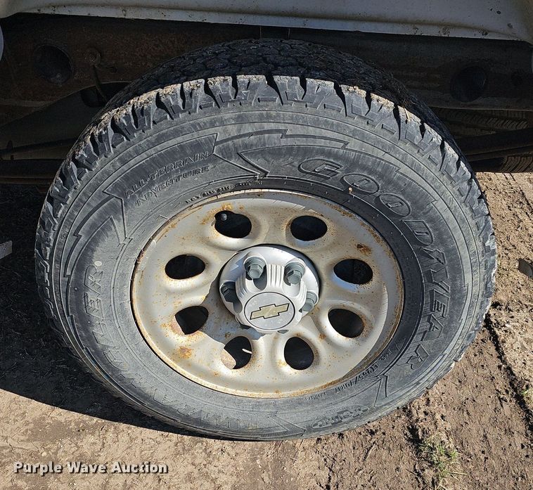 image for item DM1602 2009 Chevrolet Silverado 1500 Ext. Cab pickup truck