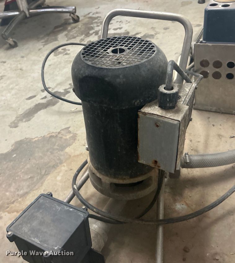 image for item DO1063 Alfa Laval Model AC3000 Stainless steel milk tank