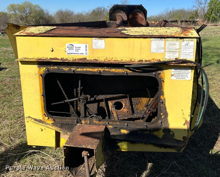 image for item DO1065 Manure spreader