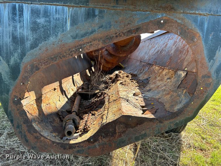 image for item DO1065 Manure spreader