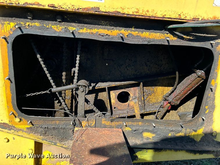 image for item DO1065 Manure spreader