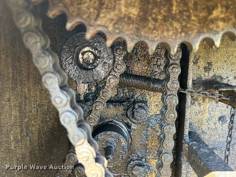 image for item DO1065 Manure spreader