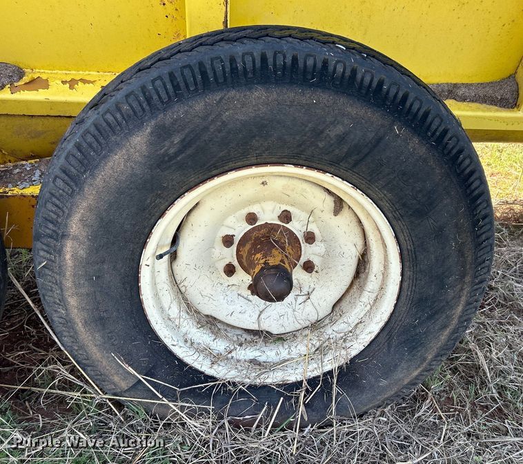 image for item DO1065 Manure spreader