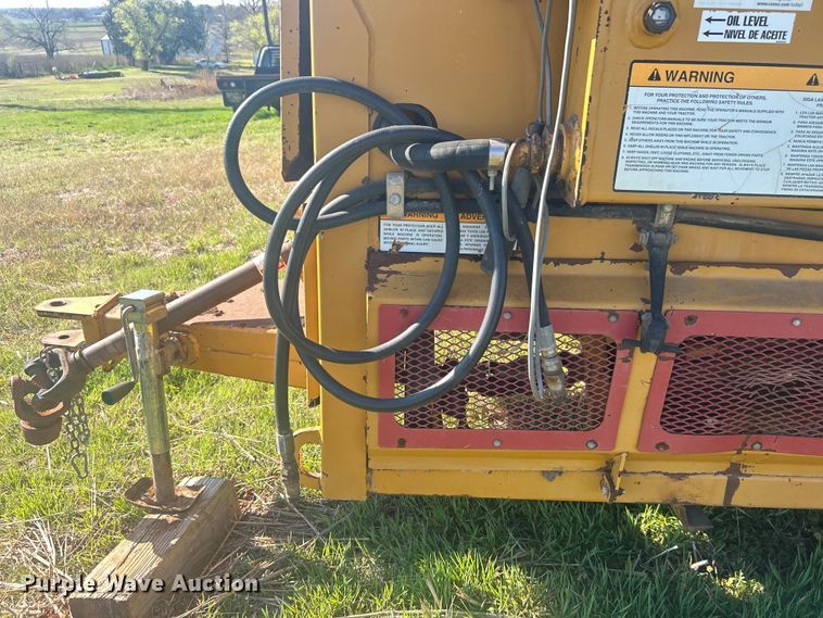 image for item DO1068 Haybuster H1000 bale processor