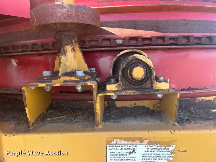 image for item DO1068 Haybuster H1000 bale processor