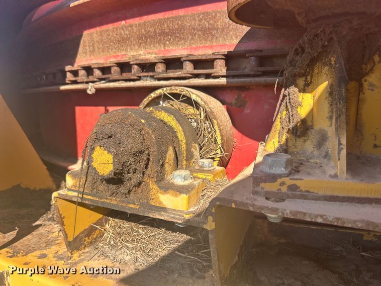 image for item DO1068 Haybuster H1000 bale processor