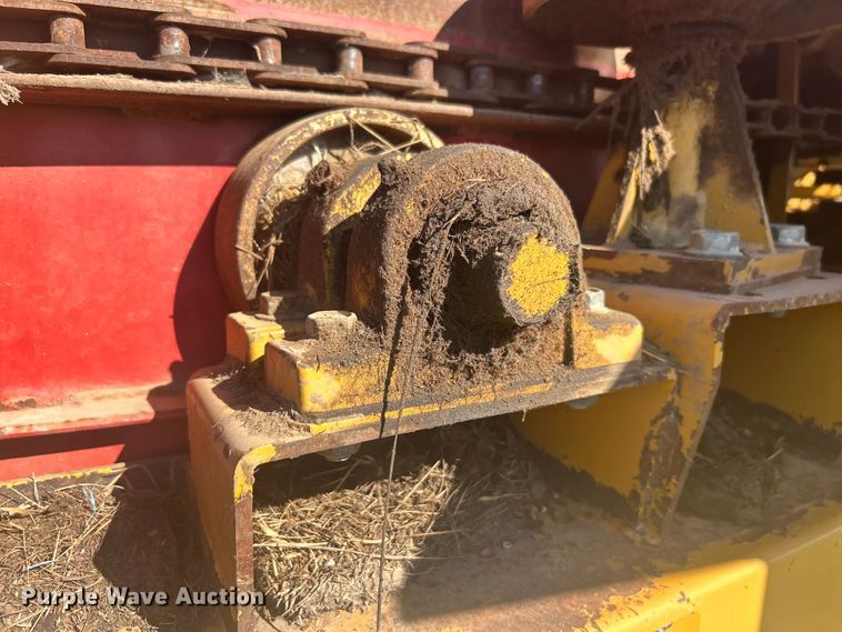 image for item DO1068 Haybuster H1000 bale processor