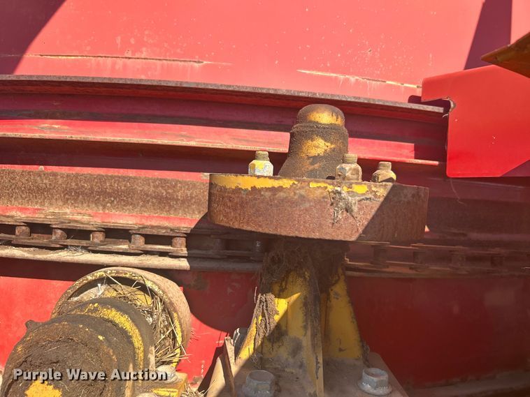 image for item DO1068 Haybuster H1000 bale processor